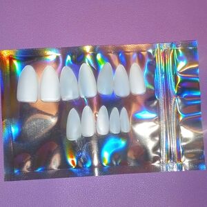 Short Almond Press On Nails Sizing Kit